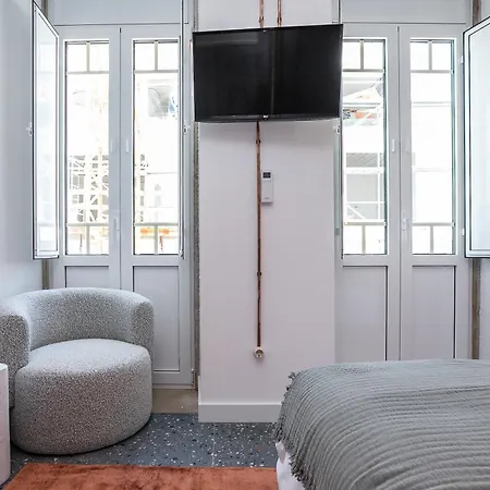 Dona Simone Boutique Suites & Studios-2